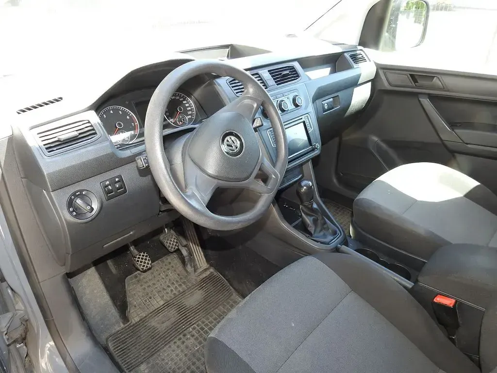 Gebraucht VW Caddy Trendline 102 PS (75 kW) 2019 Grau Van / Kleinbus
