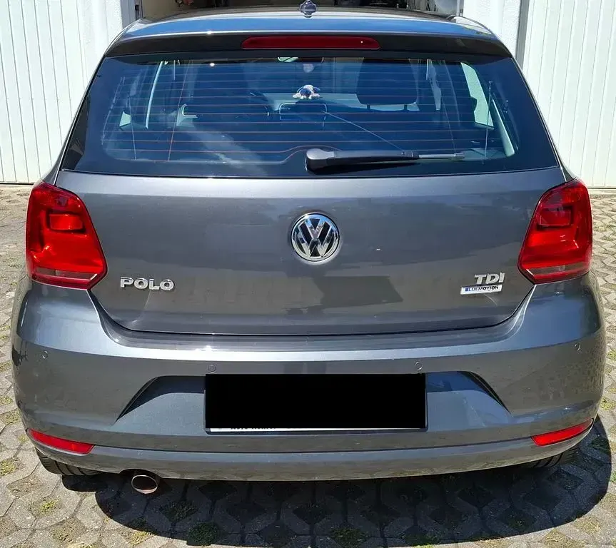 Gebraucht VW Polo Comfortline 90 PS (66 kW) 2015 Grau Limousine