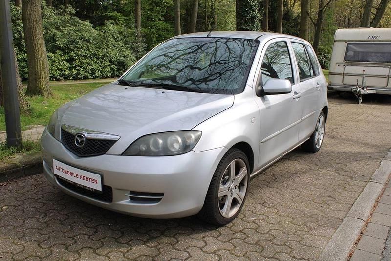 Second-hand Mazda 2 Active 80 CP (58 kW) 2006 Argintiu Hatchback