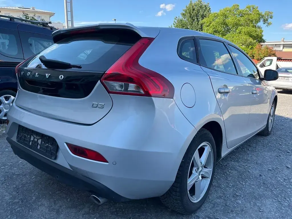 Gebraucht Volvo V40 150 PS (110 kW) 2015 Grau Limousine