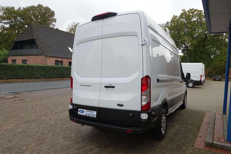 Gebraucht Ford Transit Trend 131 PS (96 kW) 2024 Weiß Van / Kleinbus