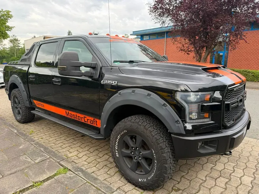 Gebraucht Ford V8 XLT 390 PS (286 kW) 2017 Schwarz SUV