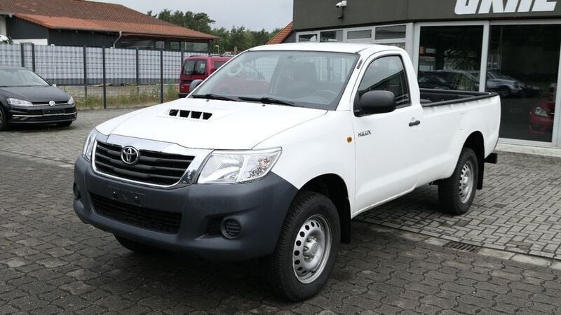 Weiß Gebraucht 2014 Toyota HiLux Abholung | 19.990 € (Fairer Preis) - Bild 1/4
