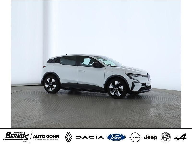 Gebraucht Renault Mégane Equilibre 96 kW (131 PS) 2022 Weiß Limousine