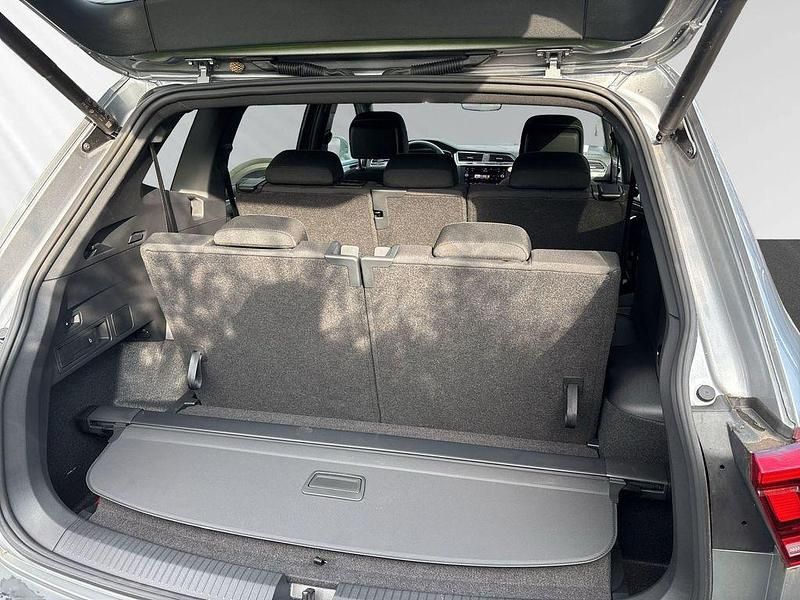 Gebraucht VW Tiguan Allspace Move 150 PS (110 kW) 2024 Pyritsilber metallic SUV