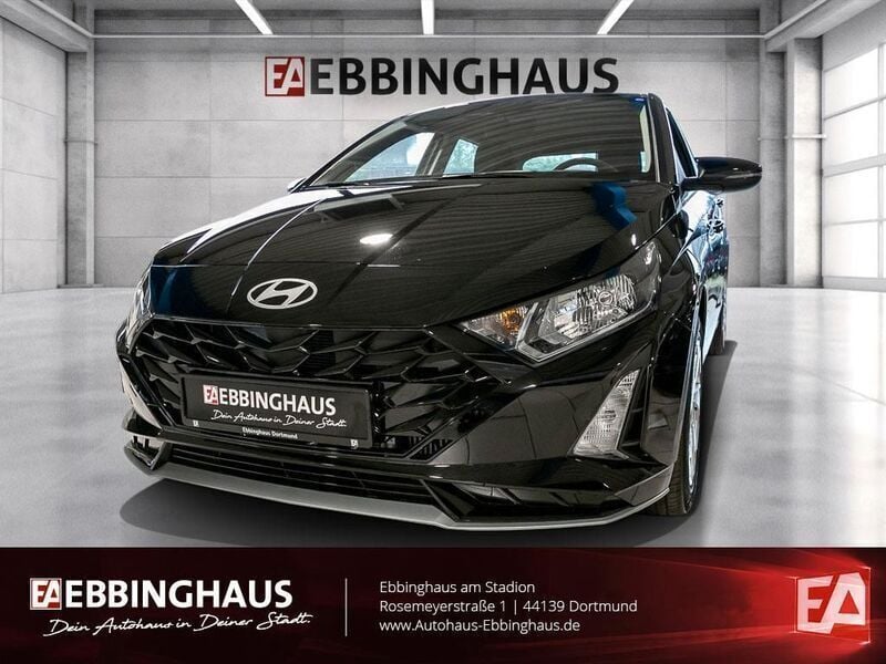 Phantom black / met (schwarz) Gebraucht 2025 Hyundai i20 Select Limousine | 16.999 € (Fairer Preis) - Bild 1/4