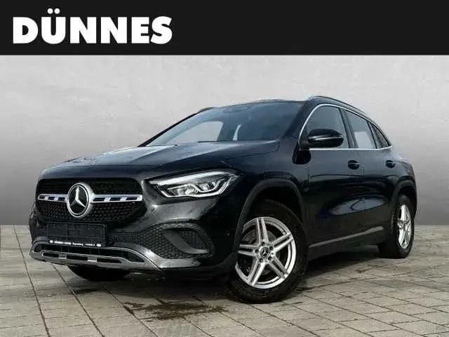 Gebraucht Mercedes GLA200 156 PS (114 kW) 2020 Nachtschwarz  unilack SUV