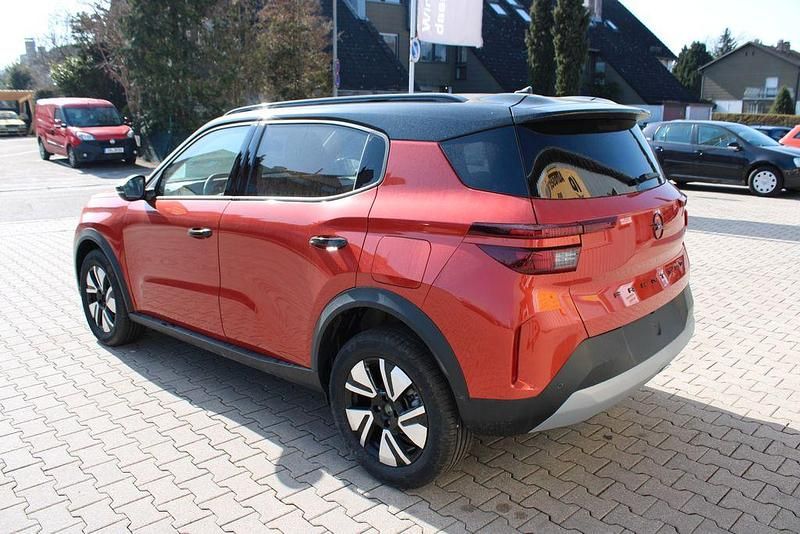Neu Opel Frontera 145 PS (106 kW) 2025 Orange SUV