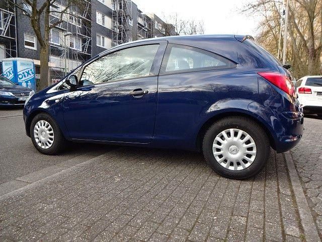 Gebraucht Opel Corsa Selection 69 PS (50 kW) 2014 Blau Limousine
