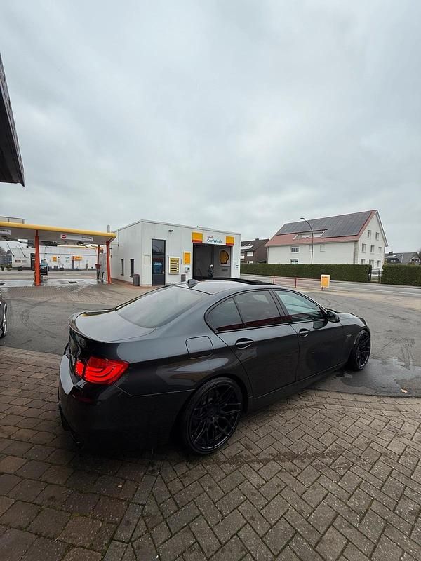 Gebraucht BMW 535 306 PS (225 kW) 2010 Grau Limousine