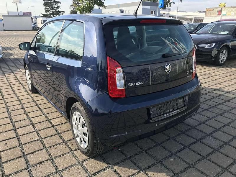Gebraucht Skoda Citigo Active 60 PS (44 kW) 2015 Nightblau metallic Kleinwagen