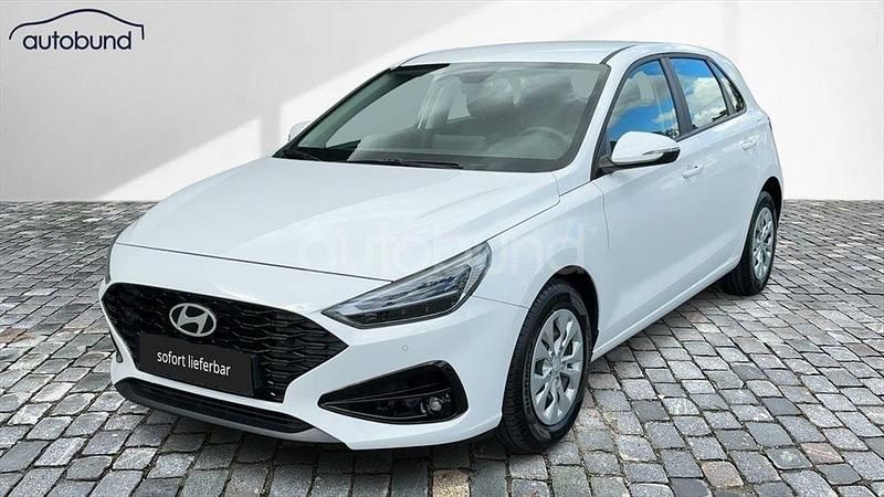 Weiß Neu 2025 Hyundai i30 Comfort Kleinwagen | 19.470 € (Superpreis) - Bild 1/4