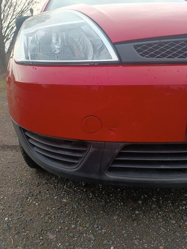 Gebraucht Ford Fiesta 60 PS (44 kW) 2002 Rot Kleinwagen