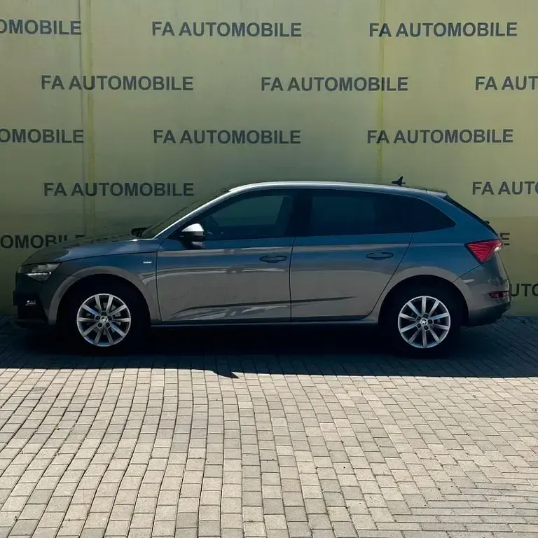 Gebraucht Skoda Scala Ambition 150 PS (110 kW) 2022 Grau Kleinwagen