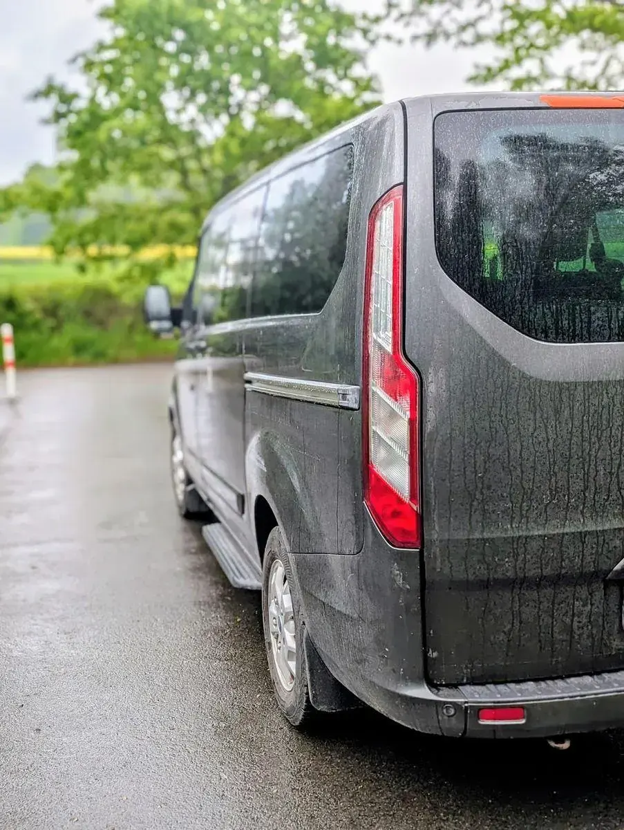 Gebraucht Ford Tourneo Custom 155 PS (114 kW) 2015 Grau Van