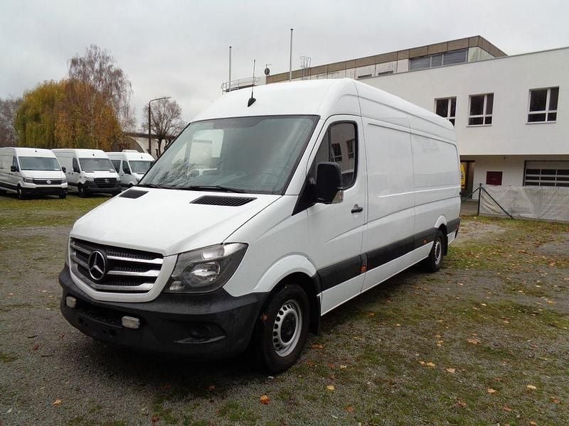 Weiß Gebraucht 2017 Mercedes 316 Van | 11.800 € (Superpreis) - Bild 1/4