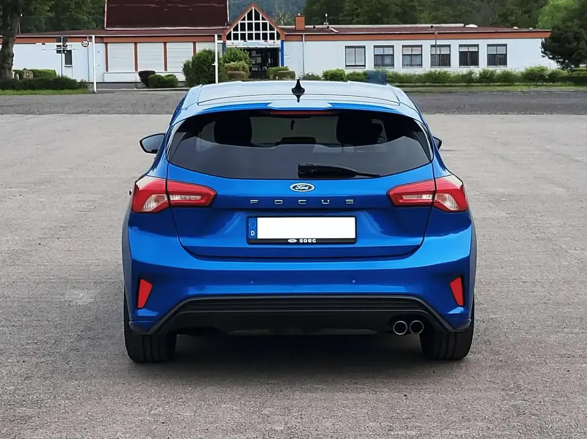 Gebraucht Ford Focus ST-Line 125 PS (91 kW) 2018 Blau Kleinwagen