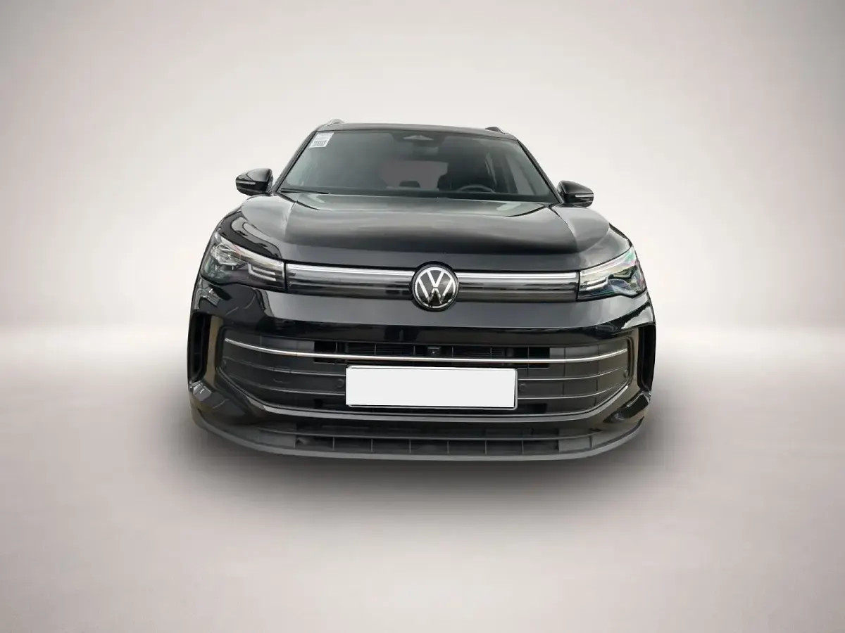 Gebraucht VW Tiguan Goal 150 PS (110 kW) 2025 Schwarz SUV