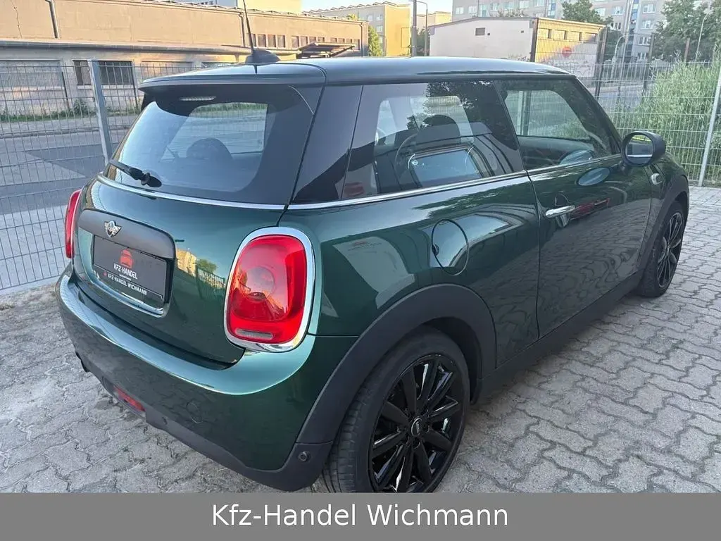 Gebraucht Mini ONE 102 PS (75 kW) 2017 Grün Kleinwagen