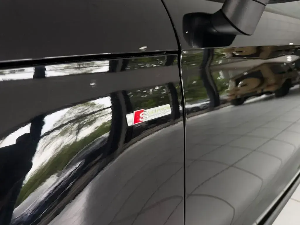 Używany Audi A1 Ambition 185 KM (136 kW) 2011 Czarny Hatchback