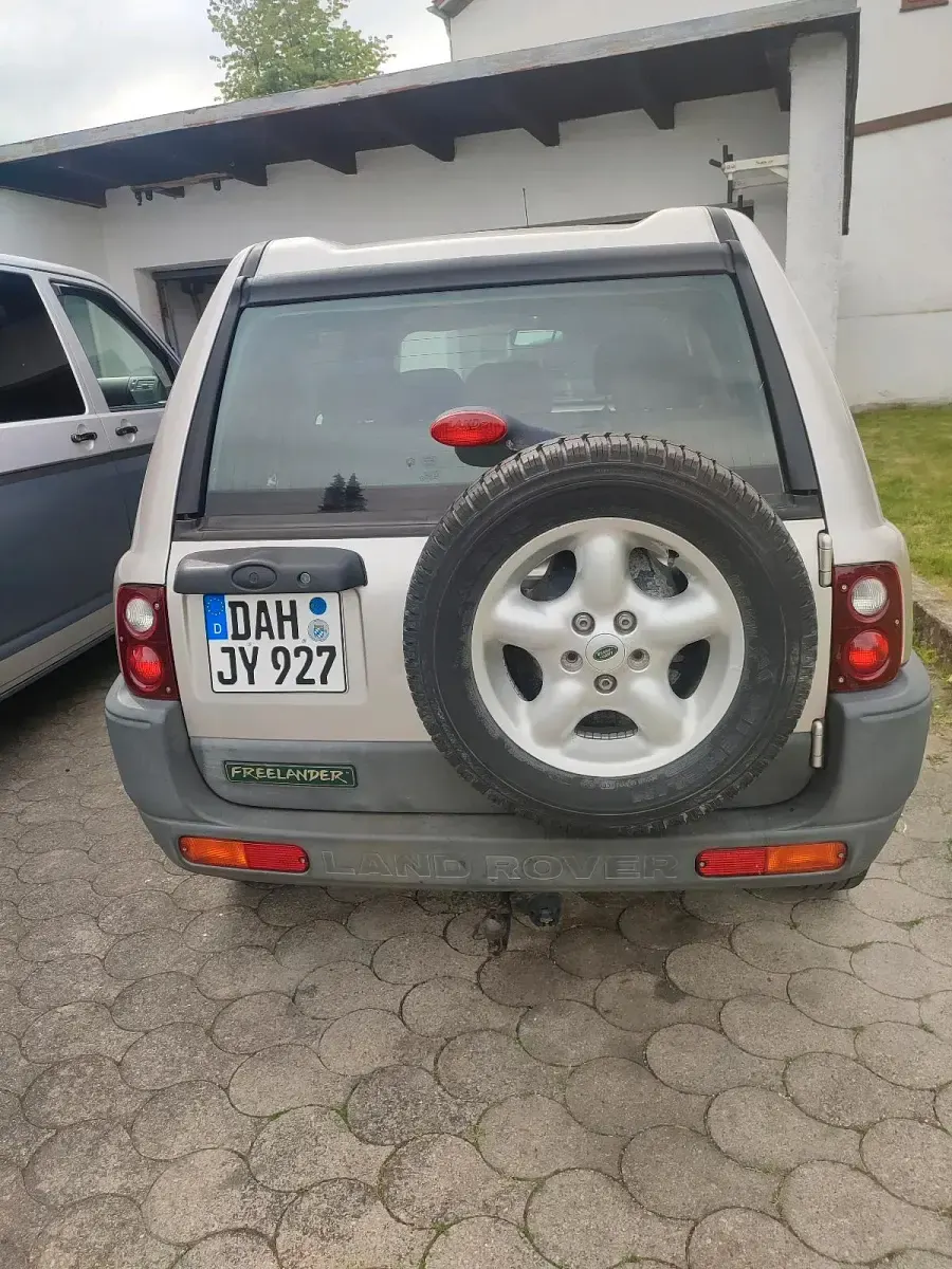 Gebraucht Land Rover Freelander 120 PS (88 kW) 2000 Silber SUV