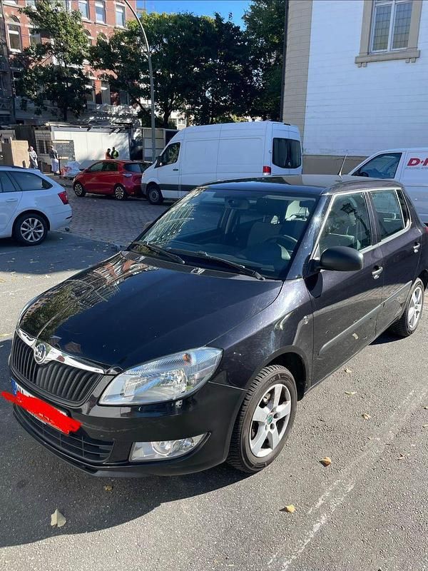 Schwarz Gebraucht 2014 Skoda Fabia Ambition Kleinwagen | 4.400 € (Guter Preis) - Bild 1/4