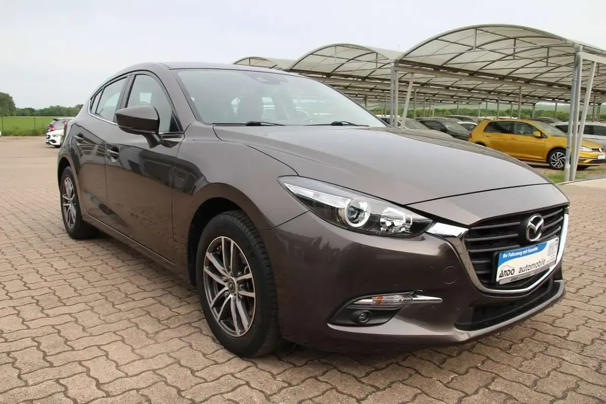 Gebraucht Mazda 3 Center-Line 120 PS (88 kW) 2017 Grau Limousine