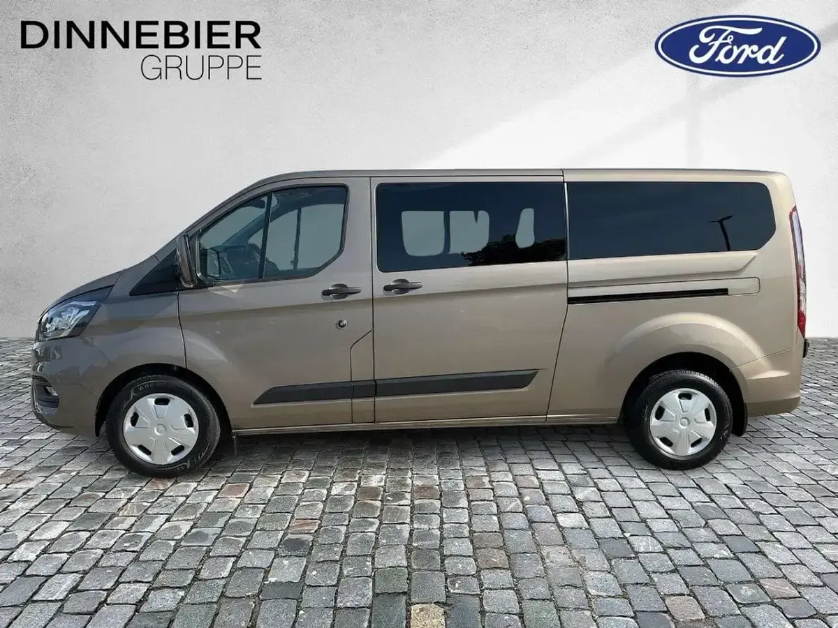 Gebraucht Ford Transit Custom Trend 131 PS (96 kW) 2023 Silber (metallic) Kombi