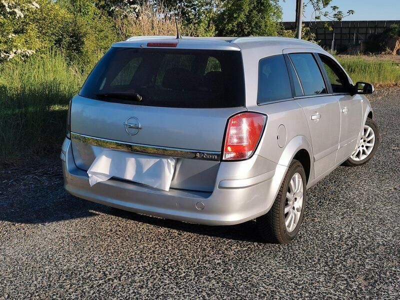 Silber Gebraucht 2008 Opel Astra Kombi | 2.450 € (Fairer Preis) - Bild 1/4