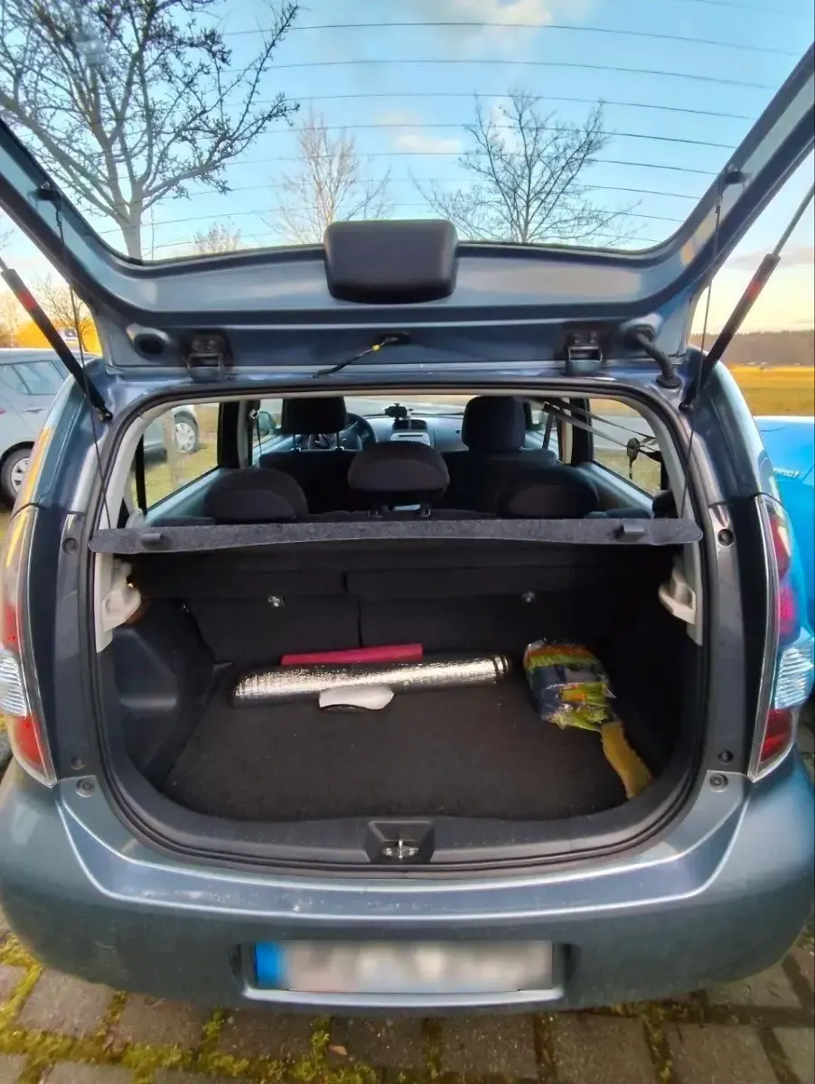 Gebraucht Daihatsu Sirion 91 PS (66 kW) 2011 Grau Kleinwagen