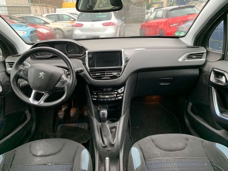 Gebraucht Peugeot 208 Allure 120 PS (88 kW) 2013 Grau Kleinwagen