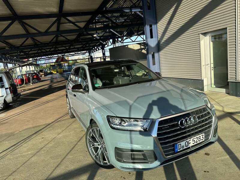 Schwarz Gebraucht 2016 Audi Q7 S-Line SUV | 30.000 € (Fairer Preis) - Bild 1/4