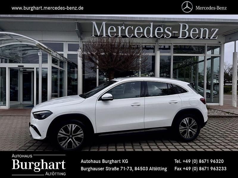 Usata Mercedes GLA200 Progressive 163 CV (119 kW) 2025 Bianco SUV