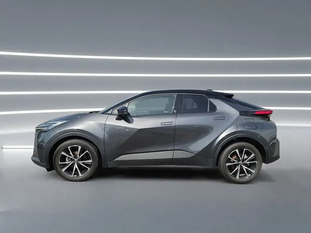 Gebraucht Toyota C-HR Team 140 PS (102 kW) 2024 Grau SUV