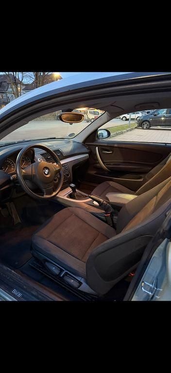 Gebraucht BMW 116 122 PS (89 kW) 2007 Grün Kleinwagen