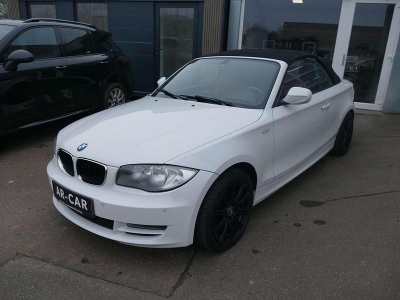 Weiß Gebraucht 2010 BMW 118 Cabriolet Cabrio | 10.990 € (Teuer) - Bild 1/4
