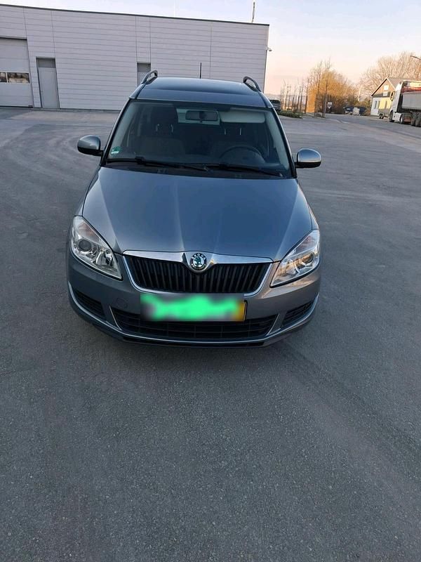 Gebraucht Skoda Roomster 90 PS (66 kW) 2012 Grau Van / Kleinbus