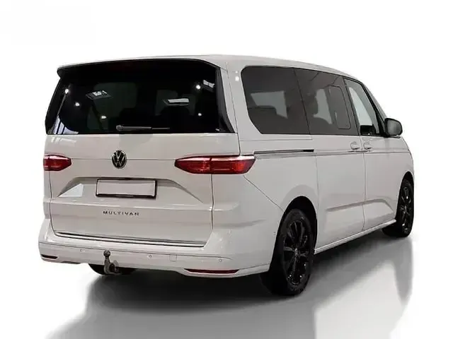 Gebraucht VW Multivan Style 150 PS (110 kW) 2025 Candyweiß Van / Kleinbus