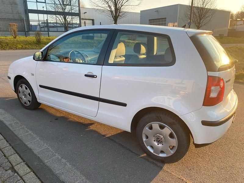 Gebraucht VW Polo 40 PS (29 kW) 2002 Weiß Kleinwagen