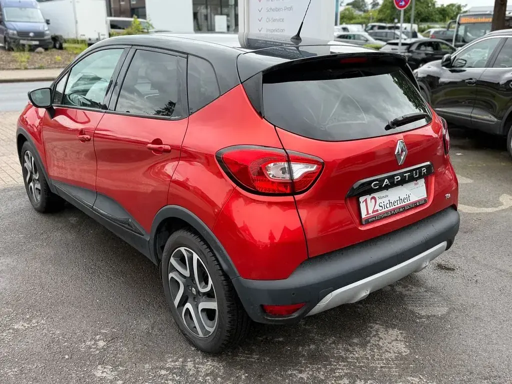Gebraucht Renault Captur XMOD 120 PS (88 kW) 2015 Rot SUV