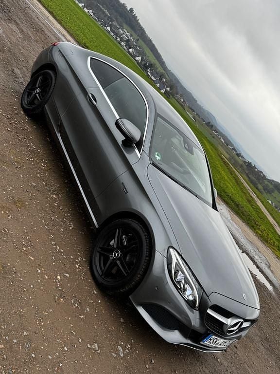 Gebraucht Mercedes C300 245 PS (180 kW) 2017 Grau Coupé