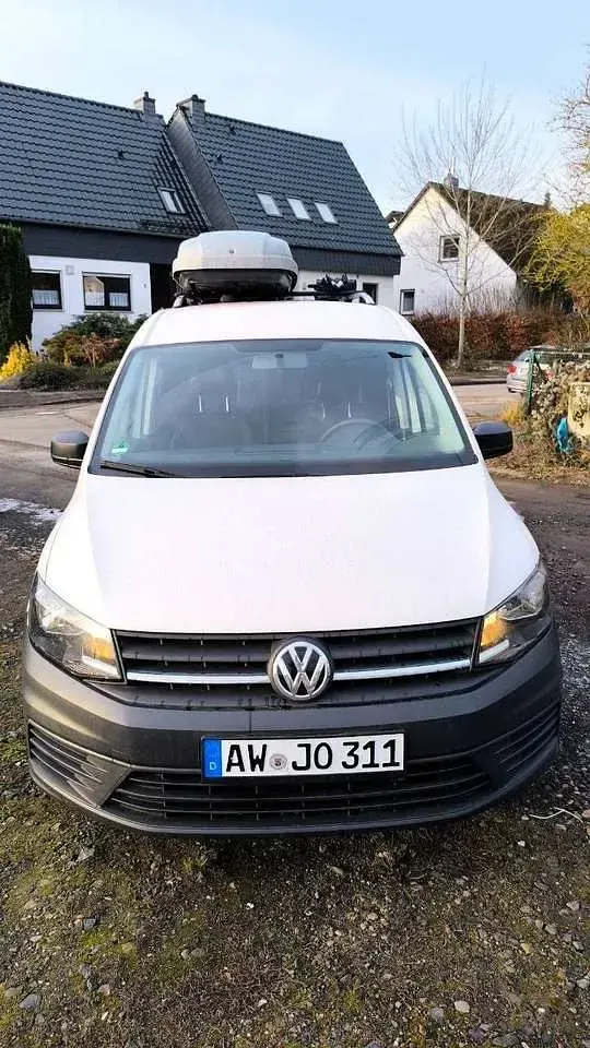 Gebraucht VW Caddy 102 PS (75 kW) 2020 Weiß Van / Kleinbus