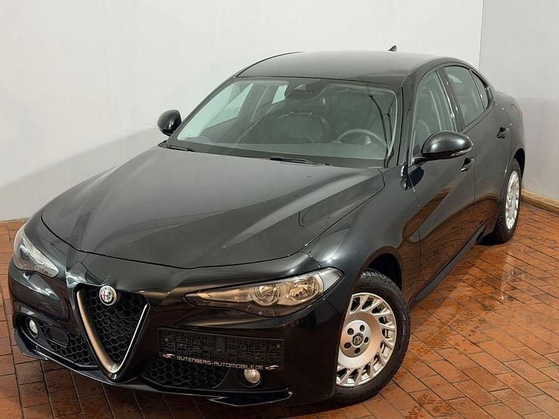 Gebraucht Alfa Romeo Giulia Super 179 PS (131 kW) 2019 Schwarz Limousine