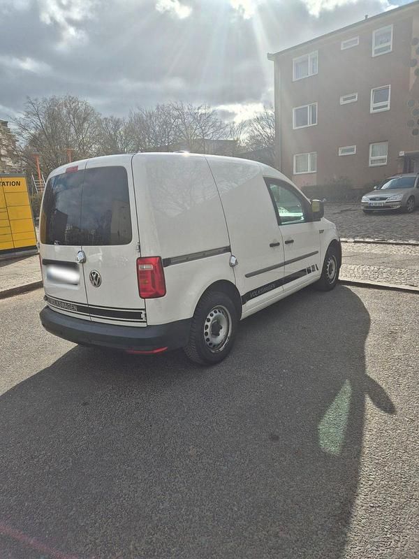 Gebraucht VW Caddy Maxi Beach 102 PS (75 kW) 2016 Weiß Van / Kleinbus