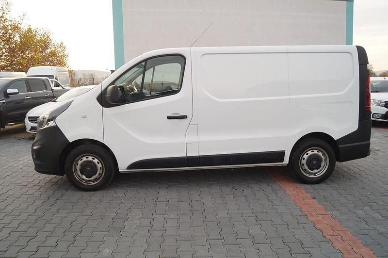Gebraucht Opel Vivaro 118 PS (86 kW) 2018 Weiß Van / Kleinbus