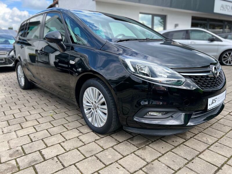 Schwarz Gebraucht 2016 Opel Zafira Tourer Edition Van / Kleinbus | 11.200 € (Etwas zu teuer) - Bild 1/4