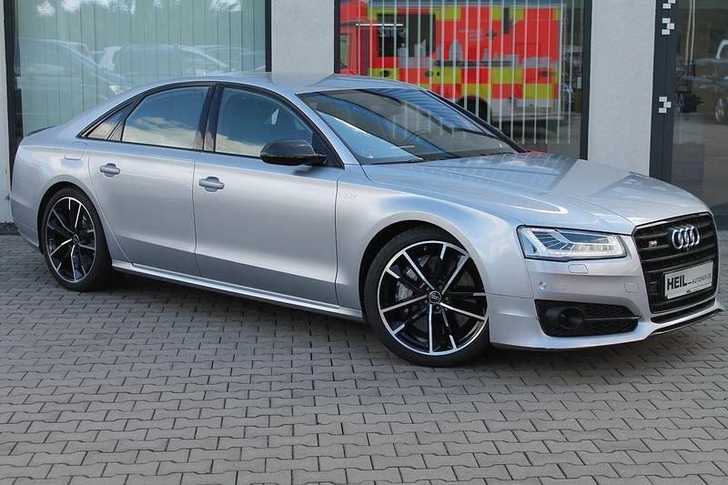 Silber Gebraucht 2016 Audi S8 plus Sport Limousine | 43.445 € (Fairer Preis) - Bild 1/4