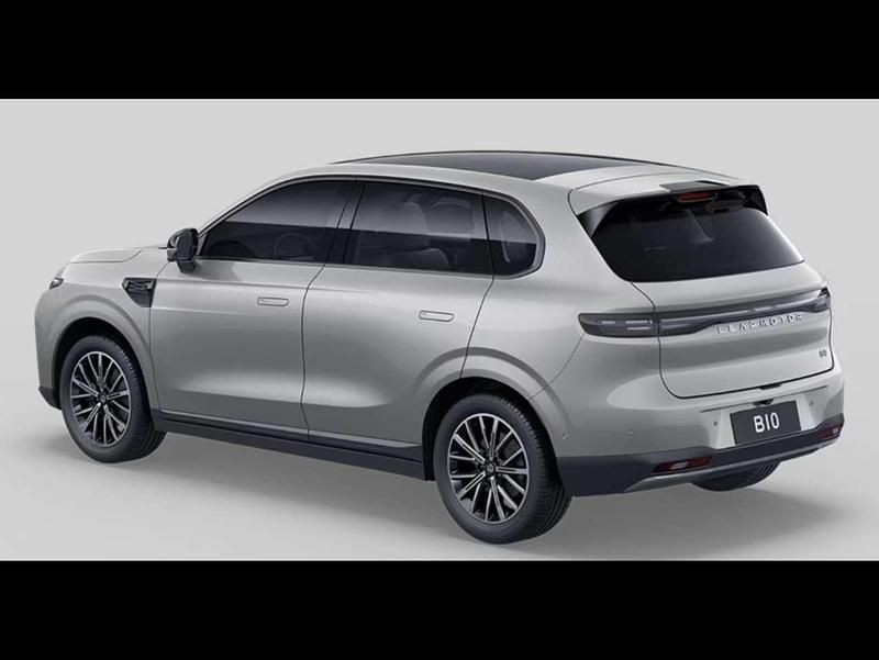 Neu Leapmotor B10 160 kW (218 PS) 2026 Tundra grey SUV