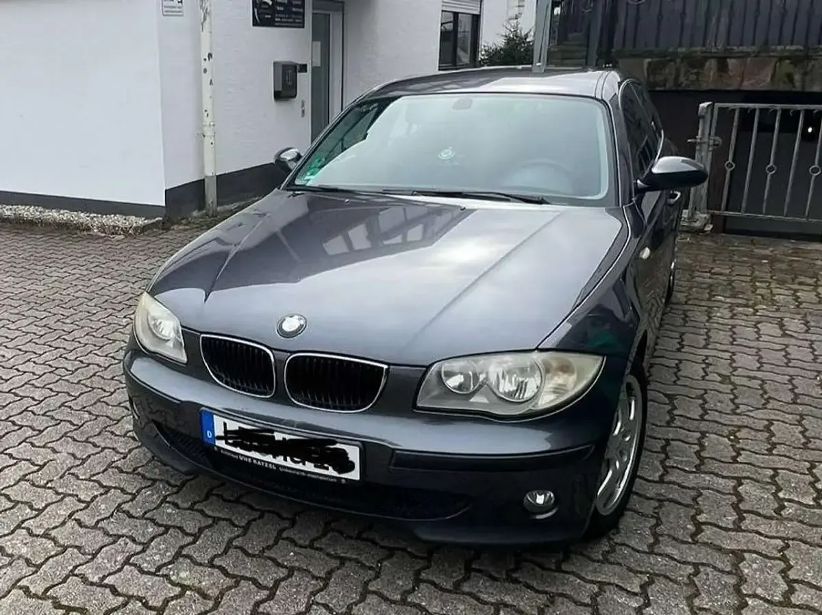 Gebraucht BMW 116 116 PS (85 kW) 2005 Grau Kleinwagen