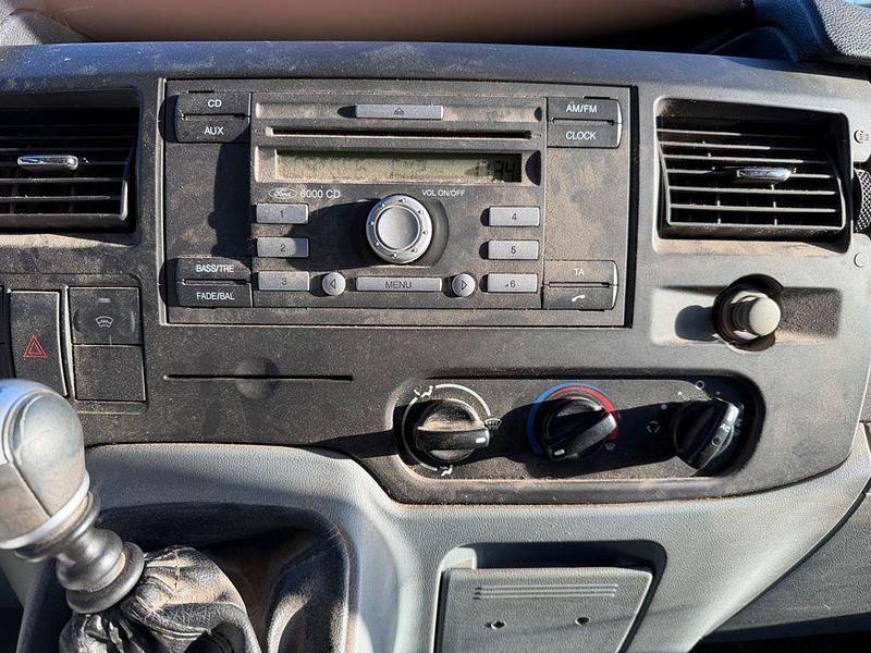 Second-hand Ford Transit 140 CP (102 kW) 2011 Argintiu Monovolum